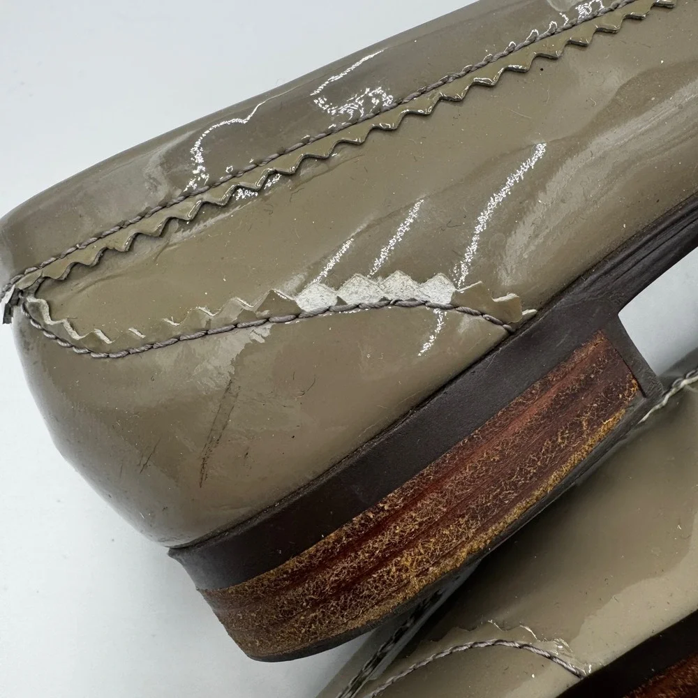 Lauren Ralph Lauren Glenda Penny Loafer 8.5B Taupe Patent Leather Pinked Trim